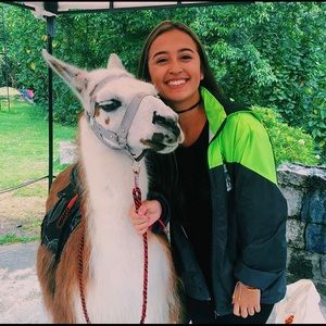 Meet your Posher, Isabella